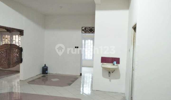 Rumah SHM luas 145m2 Siap Huni area jl Teluk Grajakan Blimbing 