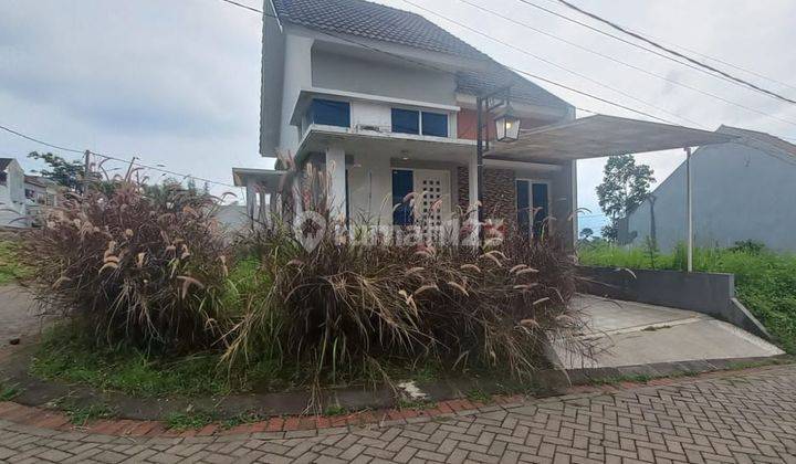 Rumah hook siap huni semi furnished vila bukit tidar  1