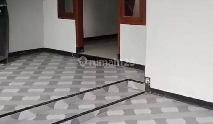 teras rumah siap huni area perum