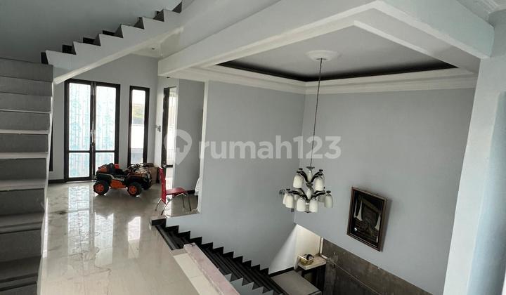 Rumah kampung serasa vila 3 lantai + kolam renang area tasikmadu 2