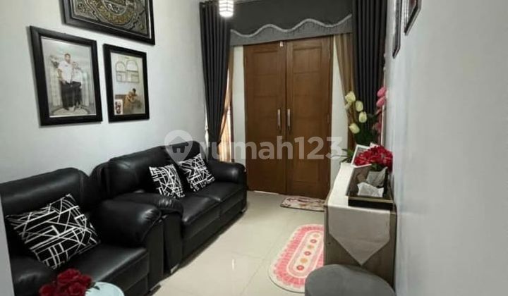 A 2-story house ready for occupancy in the premium area of Sawojajar, Malang. 2