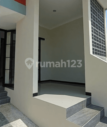 Hunian Modern Minimalis View Pegunungan Vila Bukit Tidar  2