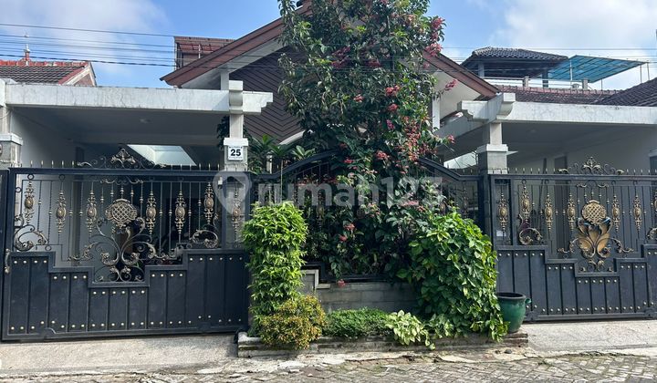 For sale, a spacious 250m2 house in Sengkaling, Malang area.