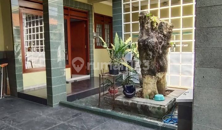 Rumah cantik 1,5 lantai siap huni area sawojajar malang kota 2