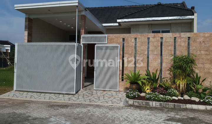 Rumah Minimalis Siap Huni Luas 143M2 Tirtasani Royal Karangploso