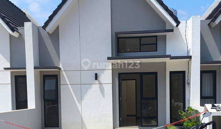 Rumah modern minimalis siap huni area joyogran merjosari 1