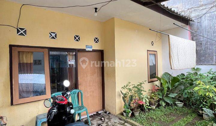 garasi/carport rumah siap huni area perum