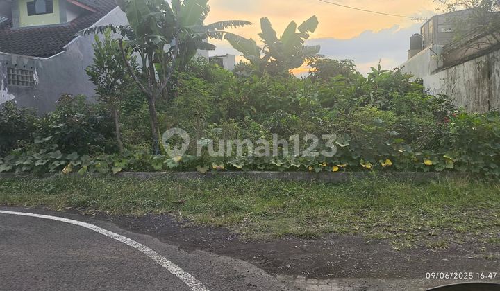 Spacious 420m2 land suitable for boarding house construction in Candi Mendut Suhat area.