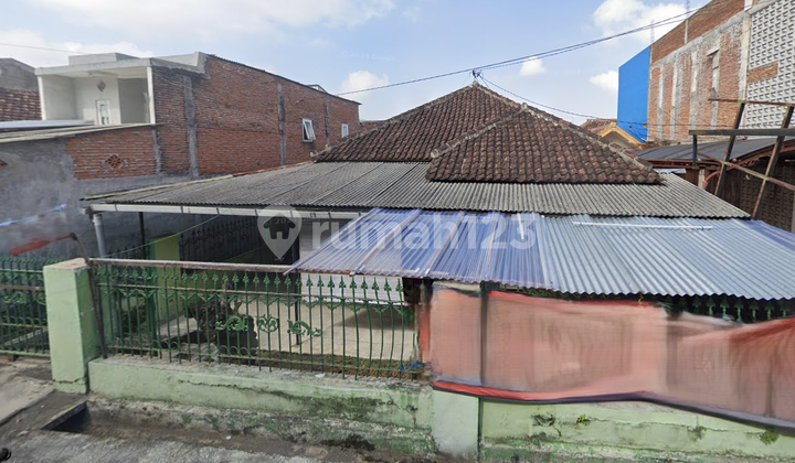 Dijual cepat Rumah luas 202m2 area jl bunga2 soekarno hatta