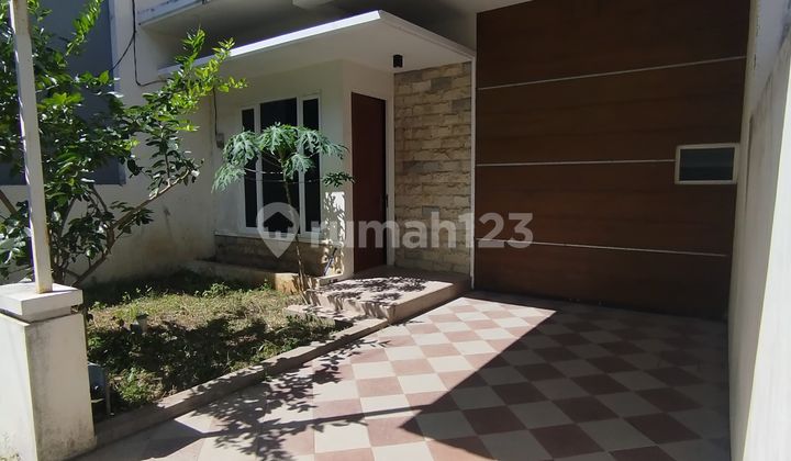 Dijual rumah 2 lantai semi furnished siap huni area junrejo batu 2
