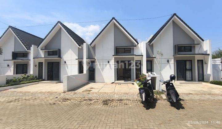 Rumah modern minimalis siap huni area joyogran merjosari 2