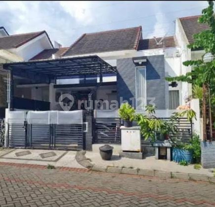 Rumah siap huni area permata jingga soekarno hatta 1