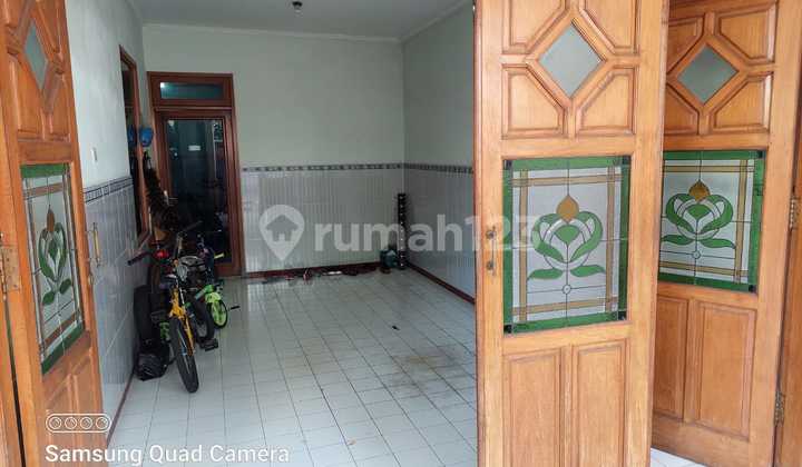rumah 2 lantai kokoh terawat siap huni area jl ikan2 blimbing 2