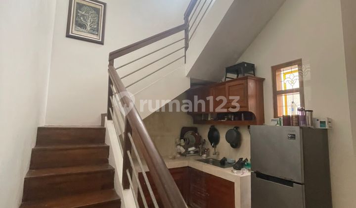 Cheap villa house hook large area 344m2 on Abdulgani Street, Batu. 2