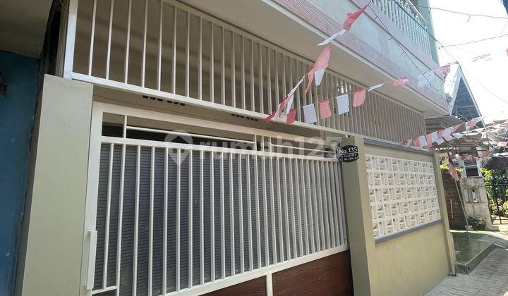 rumah kos 3 lantai full penghuni area siguragura lowokwaru 1