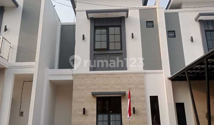 Dijual cepat rumah modern 2 lantai siap huni dekat kampus UMM 1