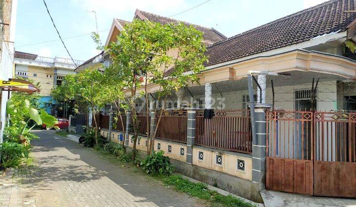 Rumah Hook 2 Lantai Area Jl Candi Mendut Soekarno Hatta 2