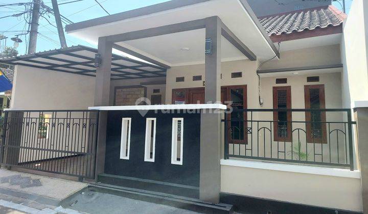 Rumah Baru 2 Lantai Modern Minimalis Area Sawojajar  2