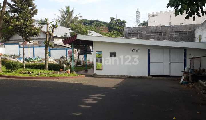 2-story house on 1480m2 land located on Jl. Imam Bonjol, Batu 2