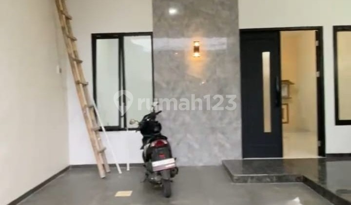 Rumah Hook Baru Modern Minimalis Siap Huni Area Sawojajar 2