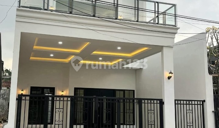 Rumah modern 2 lantai siap huni area sawojajar malang kota