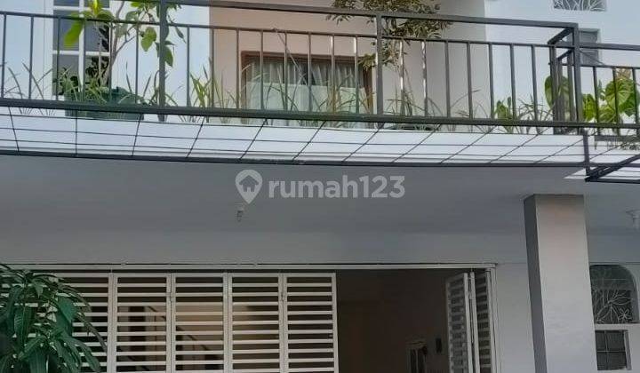 Rumah vila modern minimalis 2 lantai siap huni Karanglo singosari 2