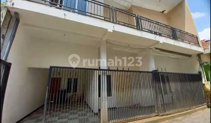 Dijual rumah 2 lantai siap huni area ranugrati sawojajar 2