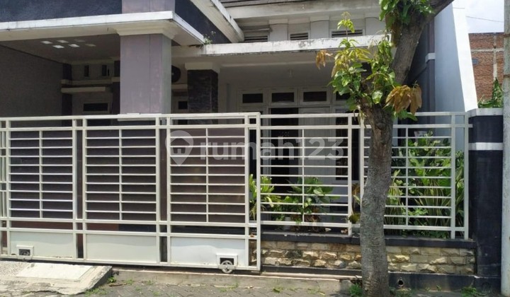 Ready-to-occupy house, 169m2 area, Kertanegara Street, Singosari. 2