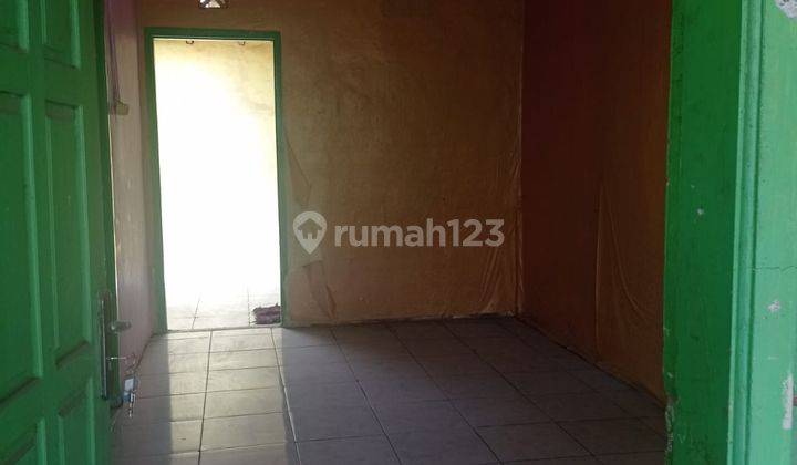 ruang tamu dijual rumah siap huni perum