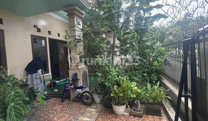 Nice large house 291m2 in Sulfat Blimbing area. 2