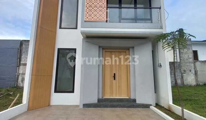 Rumah Baru 2 Lantai Siap Huni Strategis Dekat Exit Tol Sawojajar 1