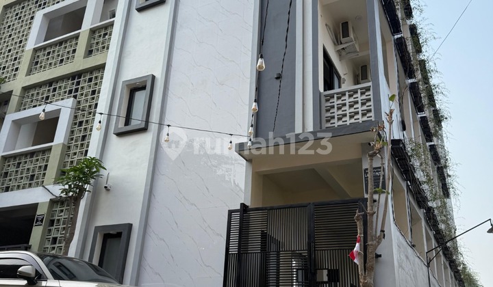 Rumah Kost Modern Konsep Café Depan UMM Malang Full Penghuni  1