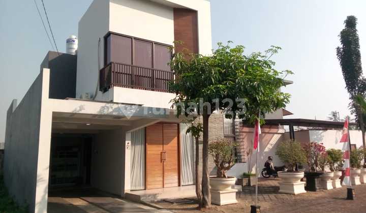 324m2 spacious house fully furnished ready to occupy in Kepanjen area Malang 324m2 spacious house fully furnished ready to occupy in Kepanjen area Malang