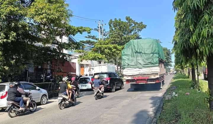 Warehouse in the Candi Gatot Subroto Industrial Area, West Semarang 2