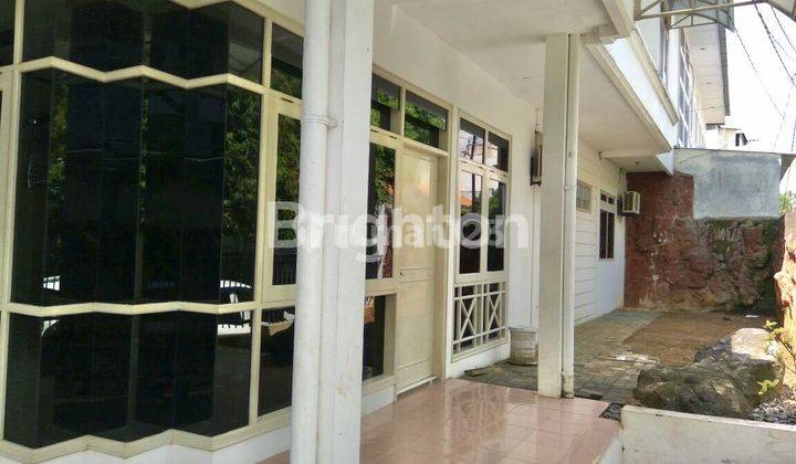 RUMAH BAGUS SIAP HUNI DI JALAN ANGGREK SEMARANG 1