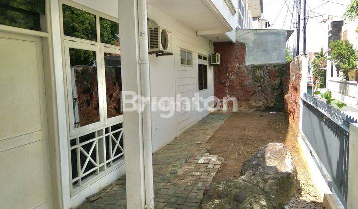 RUMAH BAGUS SIAP HUNI DI JALAN ANGGREK SEMARANG 2