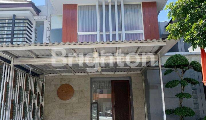 RUMAH 2 LANTAI FURNISHED STRATEGIS DI PERUMAHAN GRAHA NATURA SURABAYA BARAT 1