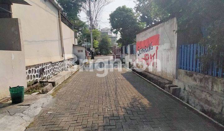 RUMAH LAMA LOKASI STRATEGIS DEKAT KAMPUS DI SEMARANG TIMUR 2