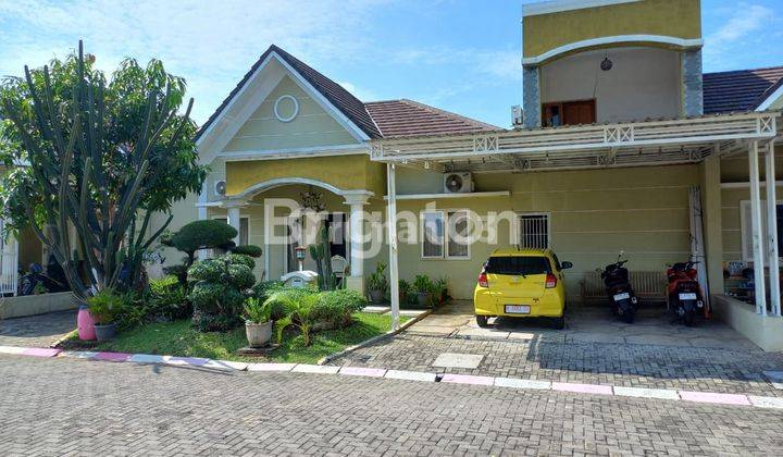 RUMAH BAGUS SATU SETENGAH LANTAI -  DI CLUSTER 1