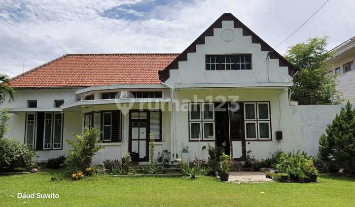 Rumah Lama Terawat Lokasi Strategis di Pandanaran Segitiga Emas Semarang Tengah 1