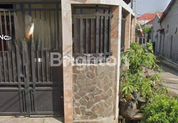 RUMAH UNTUK INVESTASI ATAU TEMPAT TINGGAL, HOOK 2 LANTAI LOKASI BAGUS TENGAH KOTA SEMARANG 1