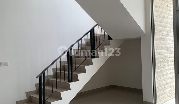 Rumah PIK2 Tahap 1 Ukuran 10x15m2 Kosongan Ada 4+1 Kamar Tidur 2