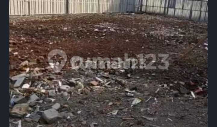 Disewakan Kavling di Meruya Selatan, Luas 900m2, Harga : 250 Juta/Tahun Disewakan Kavling di Meruya Selatan, Luas 900m2, Harga : 250 Juta/Tahun