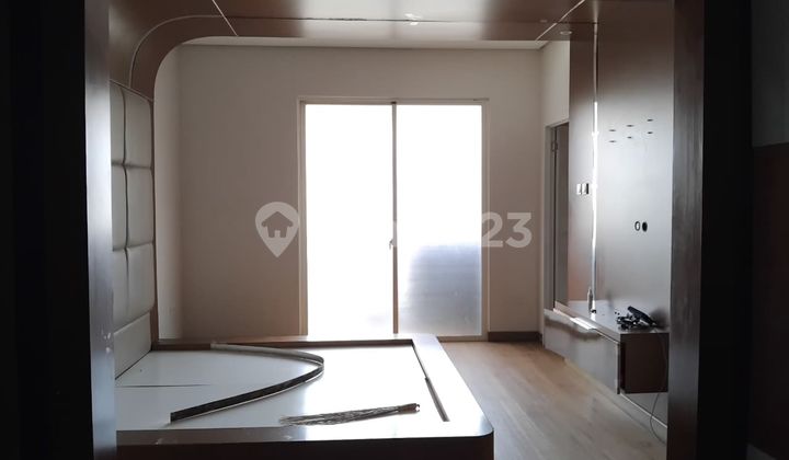 Rumah di Puri Mansion,Jakbar,Uk 9x15m,2 lantai,Shm,Semi furnish,Harga:3.7 M nego