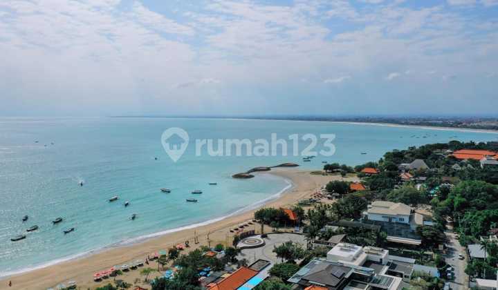 Tanah beachfront di Bali,dekat Holiday Inn,Luas 2000m,Hgb,bisa perluasan 4200m,Harga:26 jt/m 2
