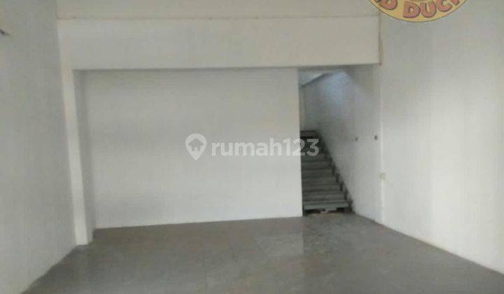Gudang Ex Showroom di Hasyim Ashari,jakpus,luas 464,9m,harga 800 Jt Th 4
