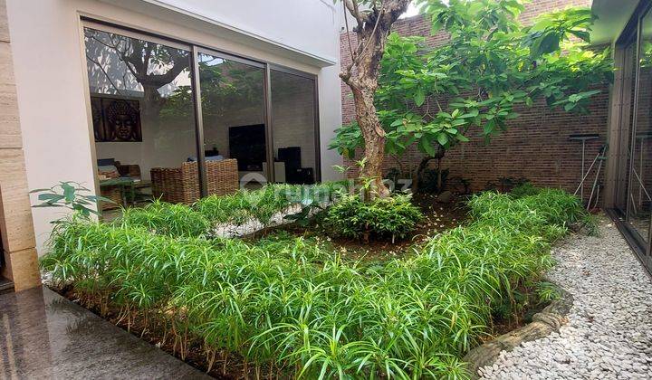 Rumah Mewah di Alam Sutera,cluster Mentari,uk.16x30m,harga 14,9 M Nego 2