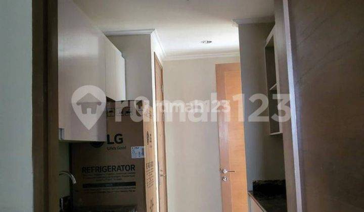 Dijual Rugi Apartemen Anggrek Residences,luas 135m,3+1 Br,harga 4,1 M Nego 2