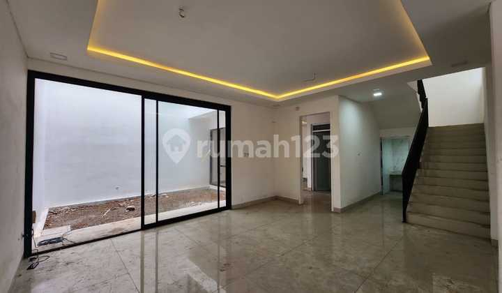 Rumah murah di Citra 2 Ext,uk 10x20m,3 Lantai, Hgb, brand new, Harga 5,3 M Nego 2