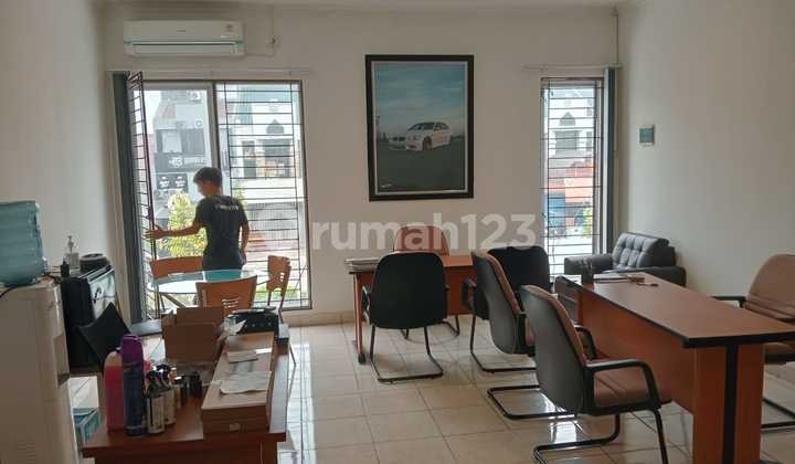 Disewakan Ruko Metland Hadap Jalan, Uk.5x15m2, Harga : 165 Juta/Thn, Min Sewa 2 Thn